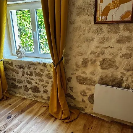 Naturo-gites Bed and breakfast Nieul-le-Virouil