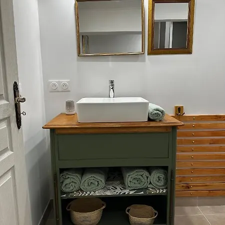 Naturo-gites فندق مبيت وإفطار 3*