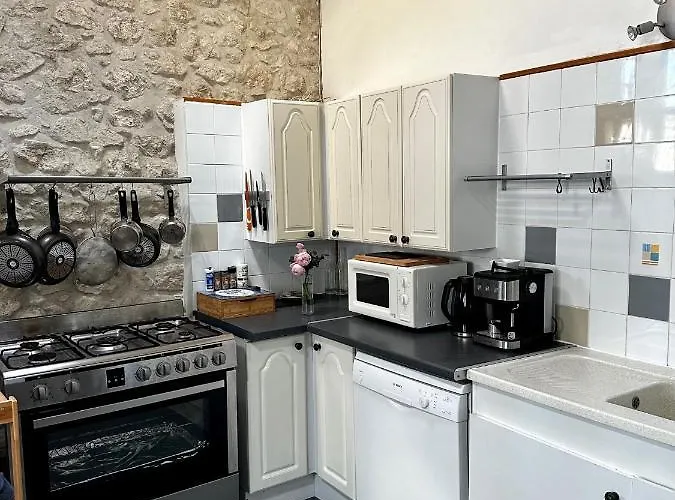 Naturo-gites Bed and breakfast Nieul-le-Virouil